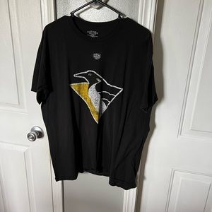 Size XL Pittsburgh Penguins Ron Francis Throwback T. #10 Francis on back.